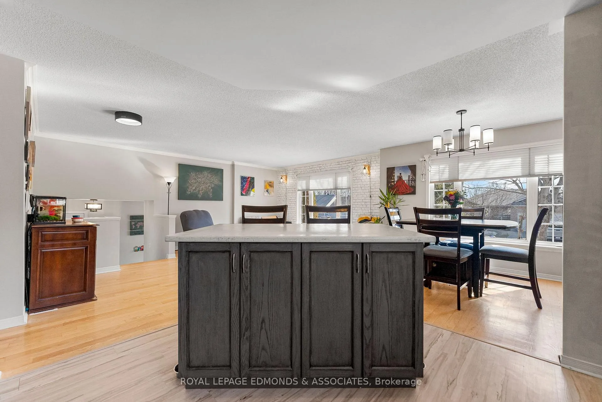 Photo 9 of 34 Bayshore Drive, Petawawa, Petawawa — HOMEH