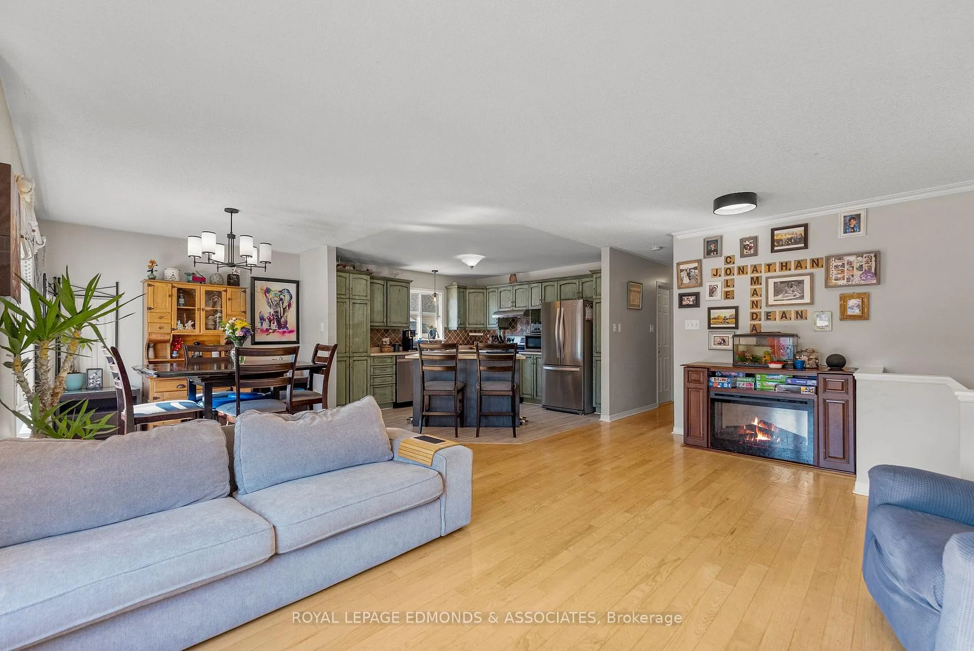 Photo 13 of 34 Bayshore Drive, Petawawa, Petawawa — HOMEH