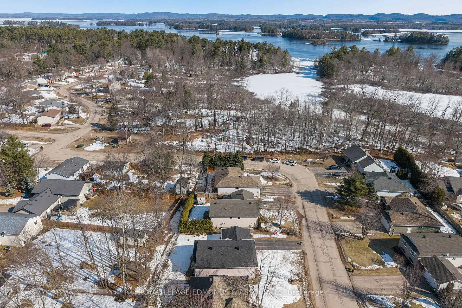 Photo 49 of 34 Bayshore Drive, Petawawa, Petawawa — HOMEH