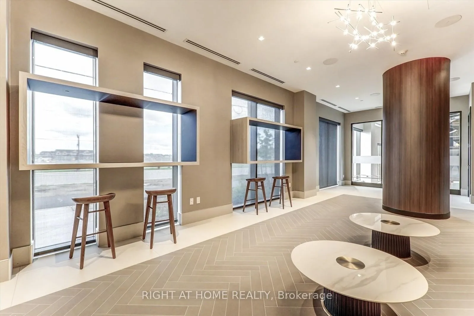 Photo 8 of Unit 321, 2550 Simcoe Street N, Oshawa, Windfields — HOMEH