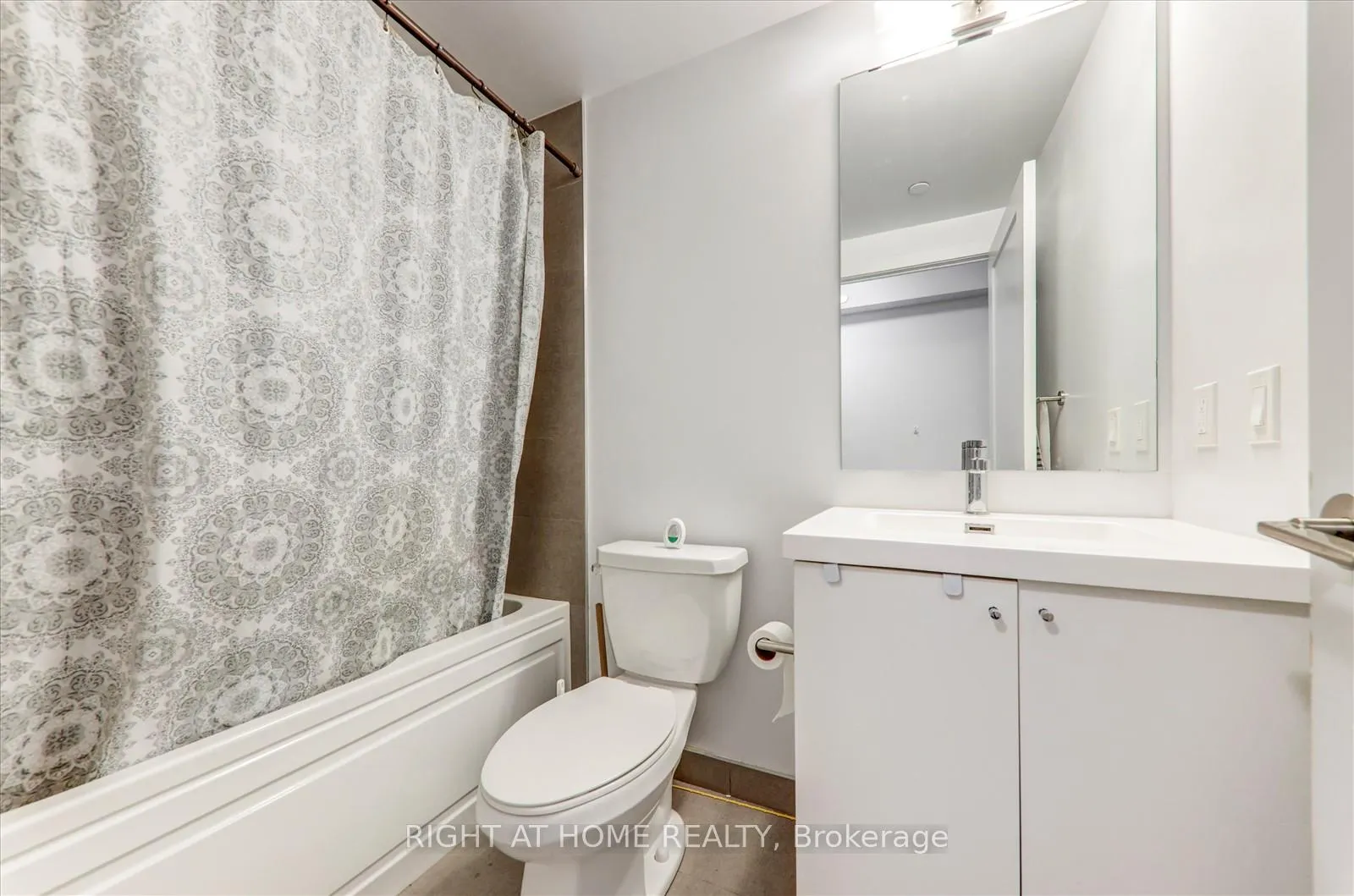 Photo 26 of Unit 321, 2550 Simcoe Street N, Oshawa, Windfields — HOMEH