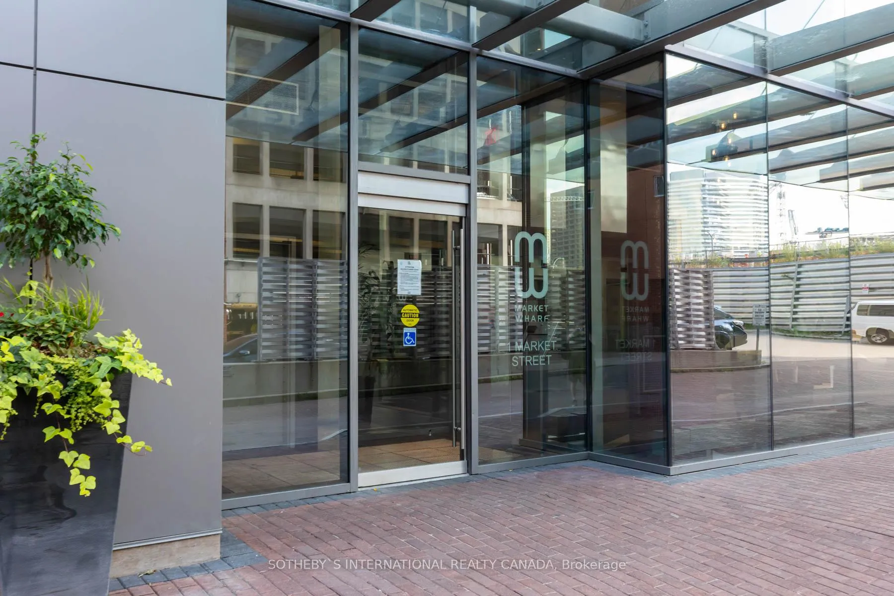 Photo 2 of Unit 621, 1 Market Street, Toronto, Waterfront Communities — HOMEH