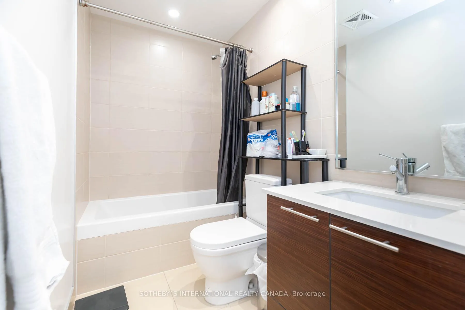 Photo 12 of Unit 621, 1 Market Street, Toronto, Waterfront Communities — HOMEH