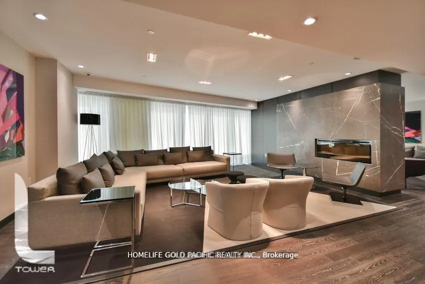 Photo 4 of Unit 3210, 8 The Esplanade, Toronto, Waterfront Communities — HOMEH