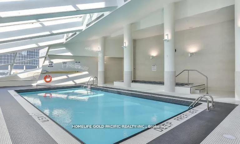 Photo 5 of Unit 3210, 8 The Esplanade, Toronto, Waterfront Communities — HOMEH