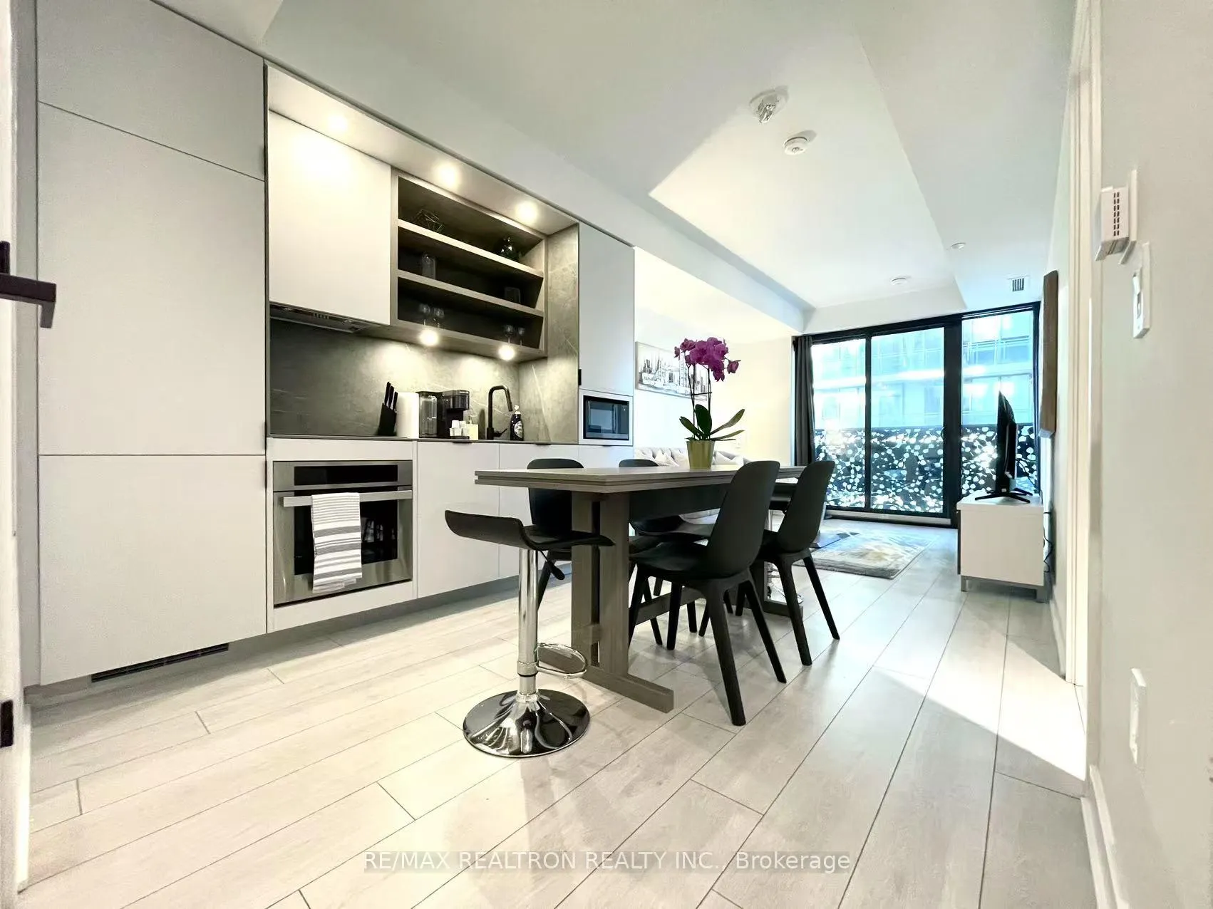 Front of Unit 2409, 55 Charles Street E