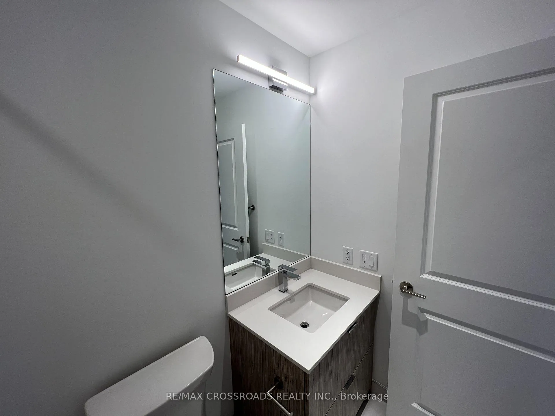 Photo 4 of Unit 3508, 395 Bloor Street E, Toronto, North St. James Town — HOMEH
