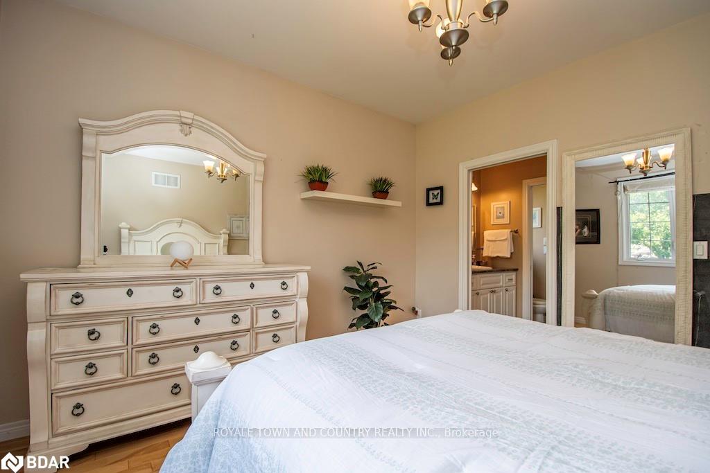 Photo 19 of 422 Highway 7A E, Cavan Monaghan, Cavan Twp — HOMEH
