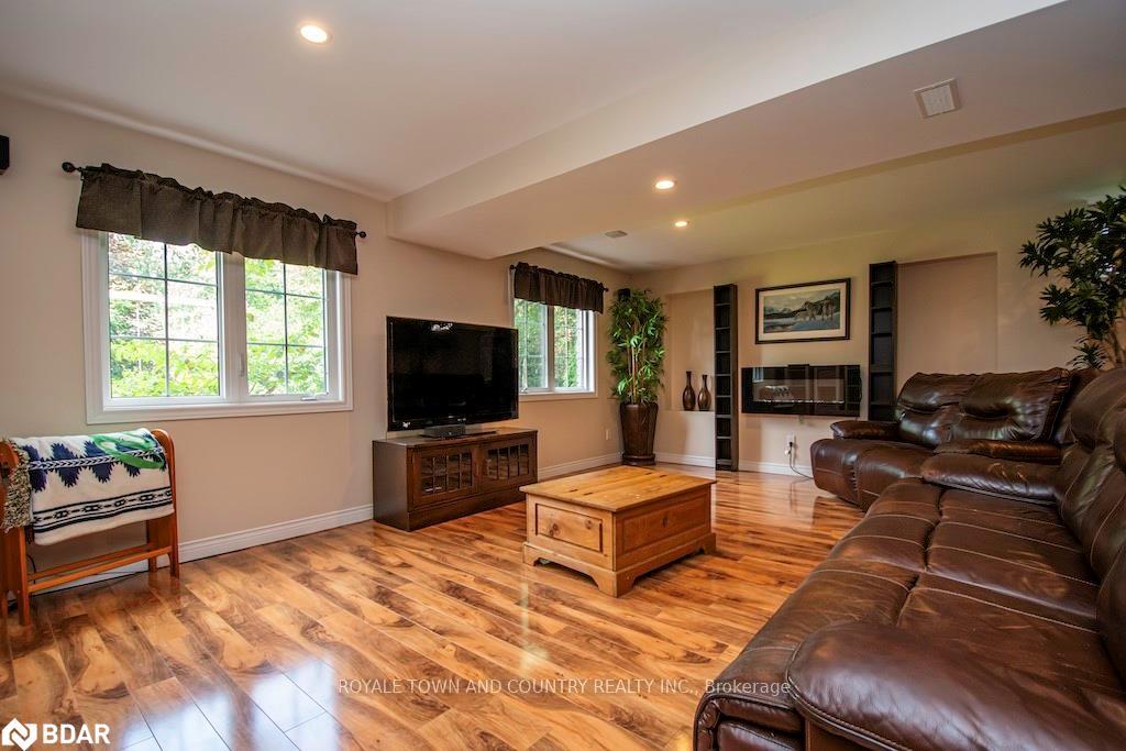 Photo 34 of 422 Highway 7A E, Cavan Monaghan, Cavan Twp — HOMEH