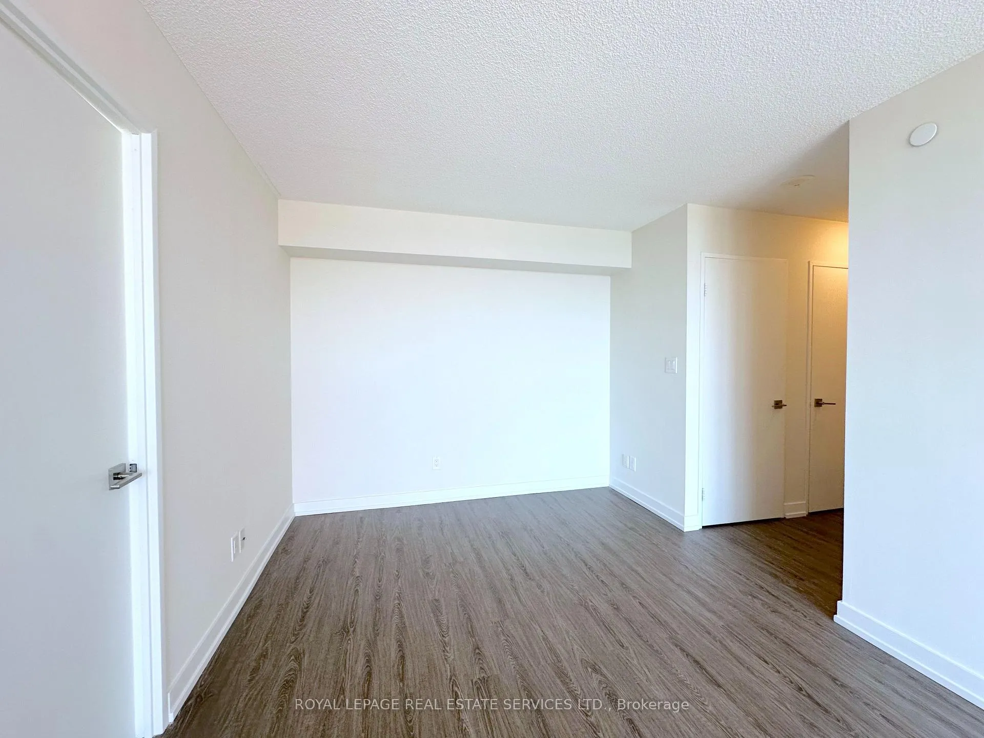 Photo 5 of Unit 1708, 73 Bayly Street W, Ajax, South West — HOMEH