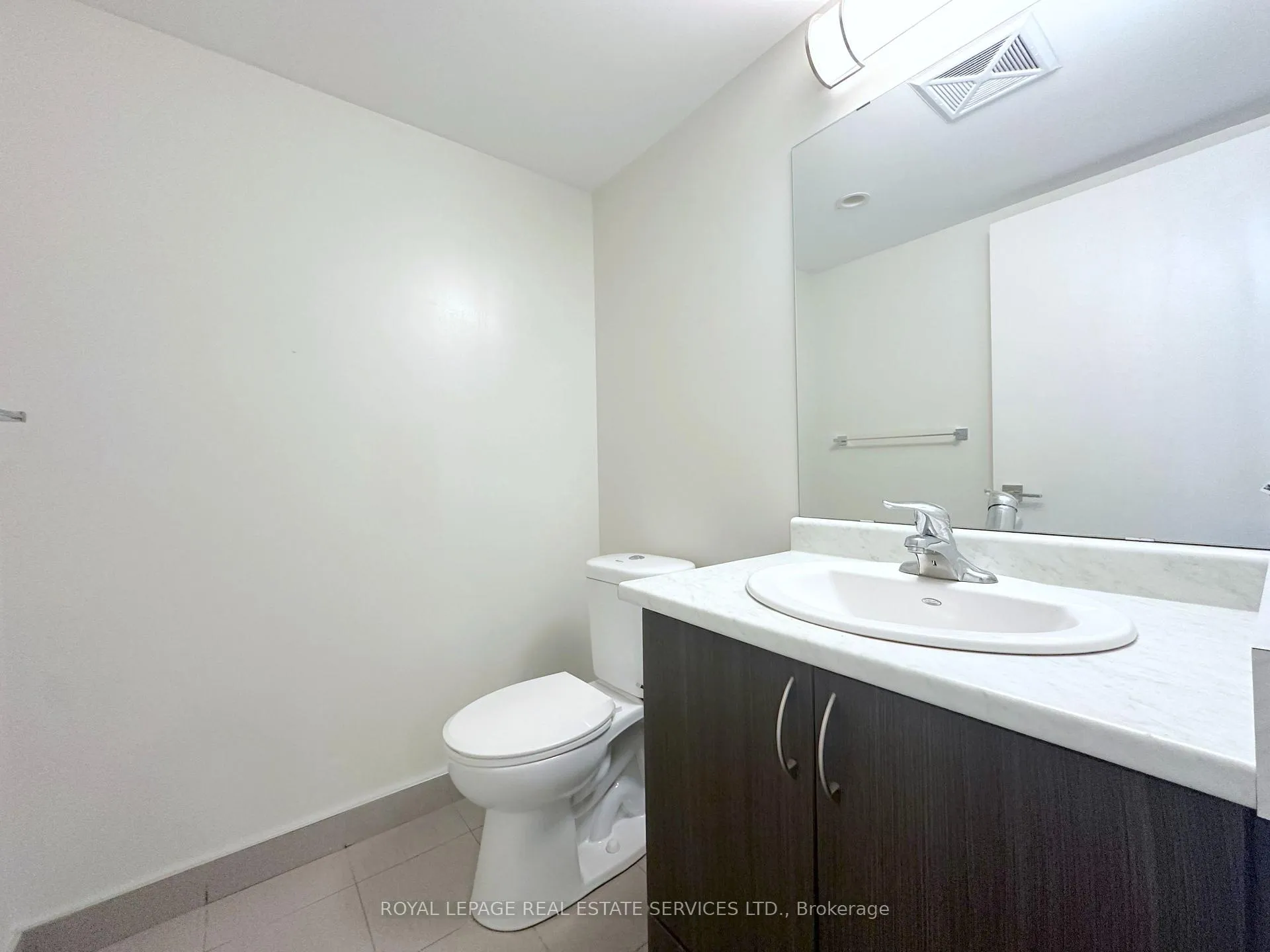 Photo 8 of Unit 1708, 73 Bayly Street W, Ajax, South West — HOMEH