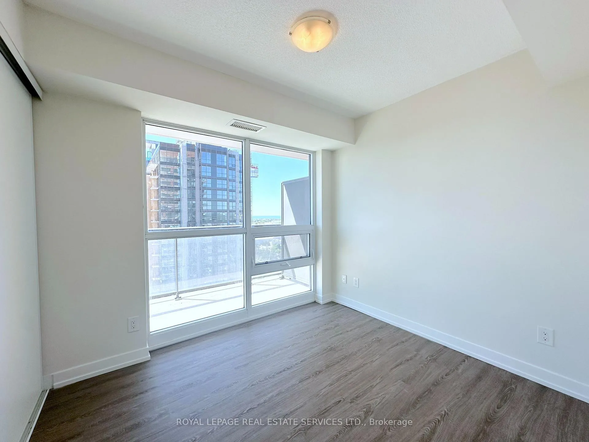 Photo 12 of Unit 1708, 73 Bayly Street W, Ajax, South West — HOMEH