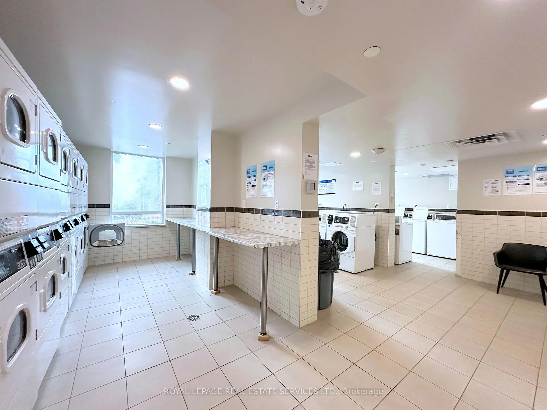 Photo 21 of Unit 1708, 73 Bayly Street W, Ajax, South West — HOMEH
