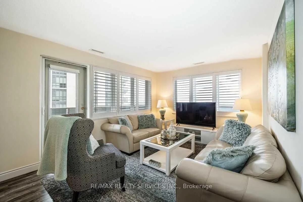 Photo 5 of Unit 508, 10 Dayspring Circle, Brampton, Goreway Drive Corridor — HOMEH