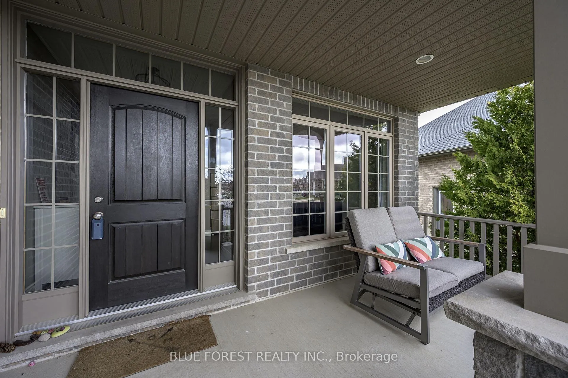 Photo 3 of 7 St Andrews Drive, St. Thomas — HOMEH