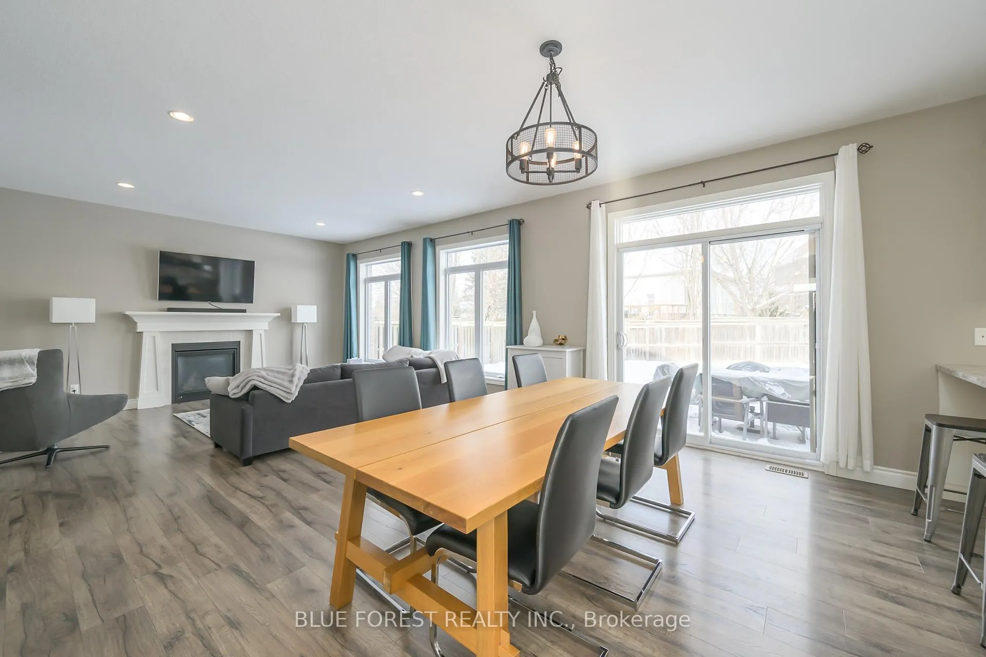 Photo 8 of 7 St Andrews Drive, St. Thomas — HOMEH