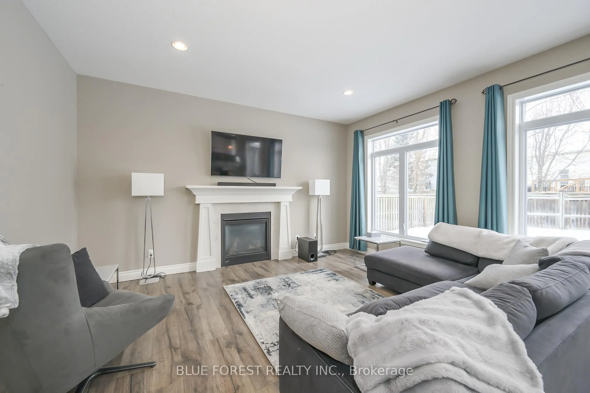 Photo 9 of 7 St Andrews Drive, St. Thomas — HOMEH