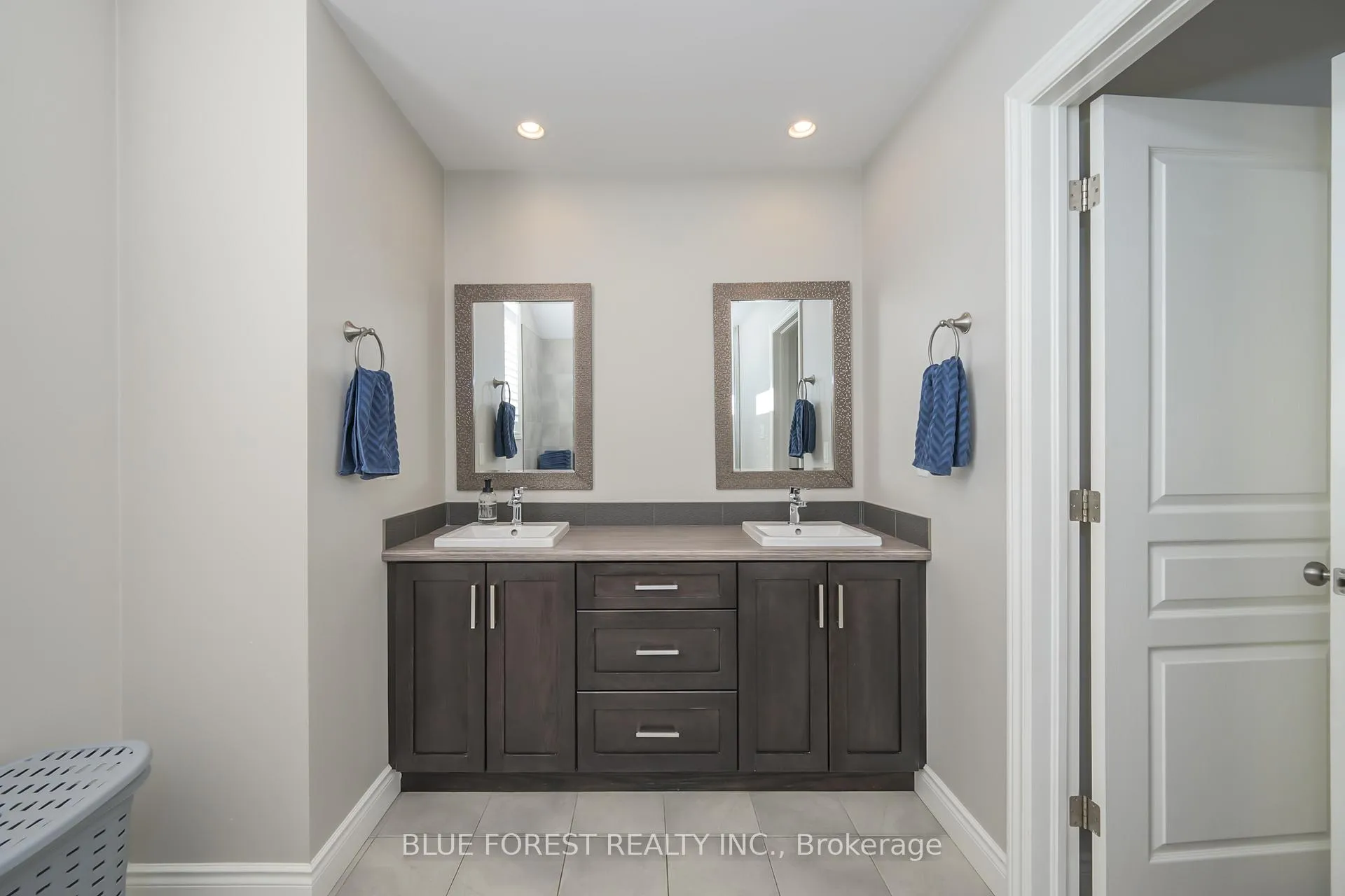 Photo 19 of 7 St Andrews Drive, St. Thomas — HOMEH