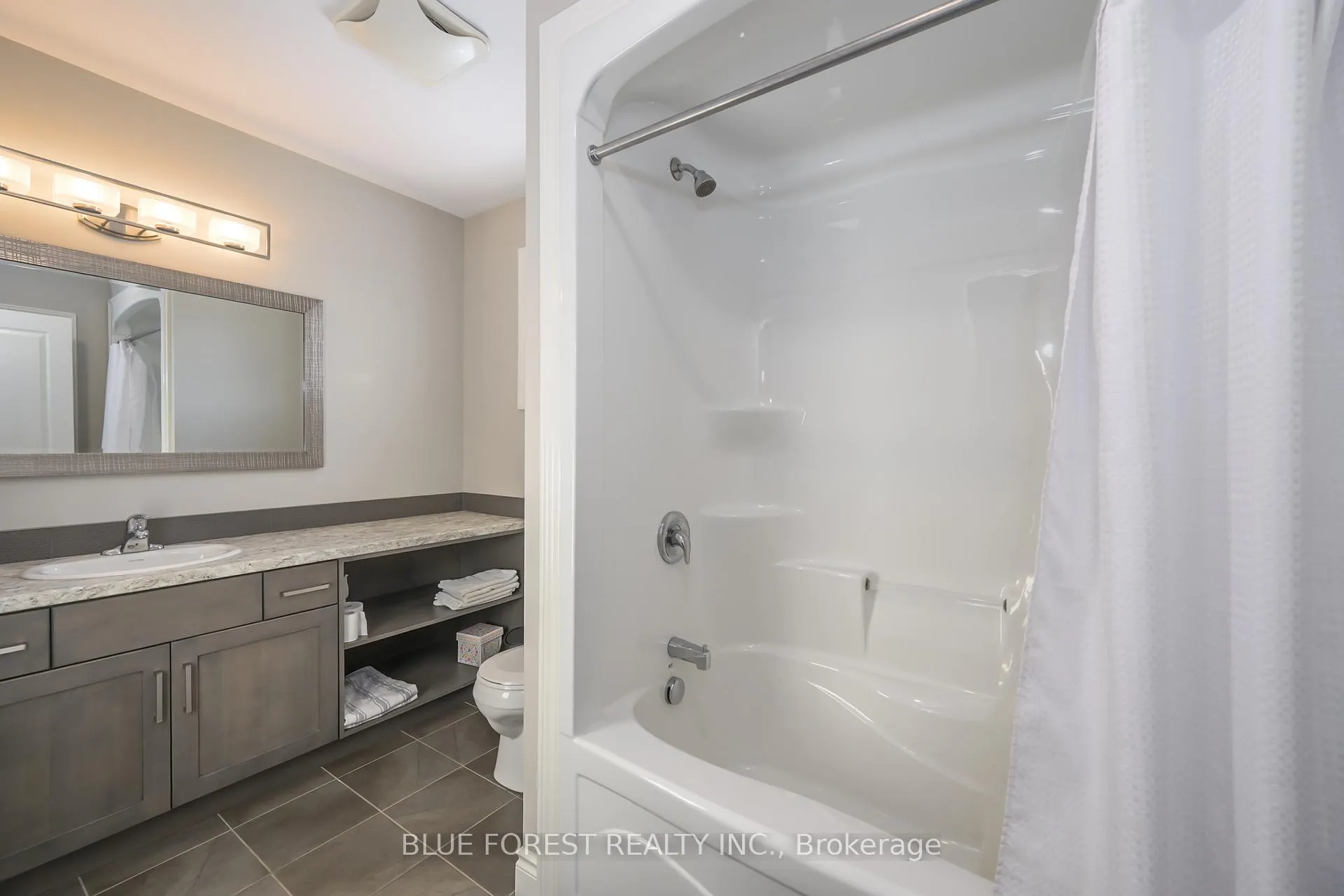 Photo 23 of 7 St Andrews Drive, St. Thomas — HOMEH