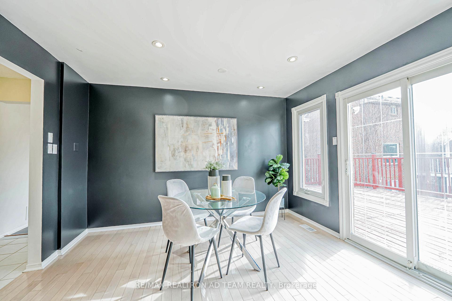 Photo 8 of 6 Sullivan Drive, Ajax, Central — HOMEH