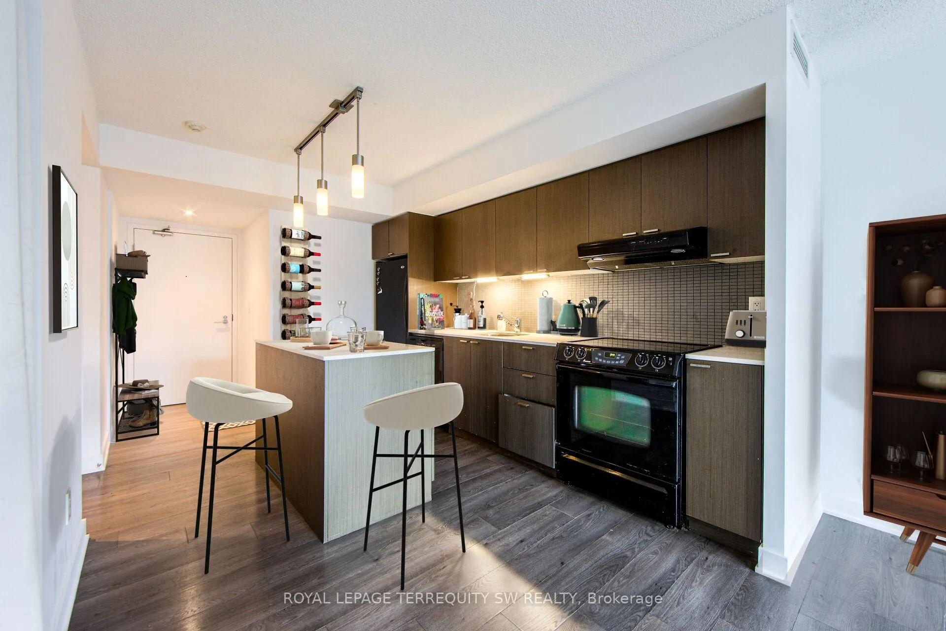 Photo 2 of Unit 505, 110 Charles Street E, Toronto, Church-Yonge Corridor — HOMEH