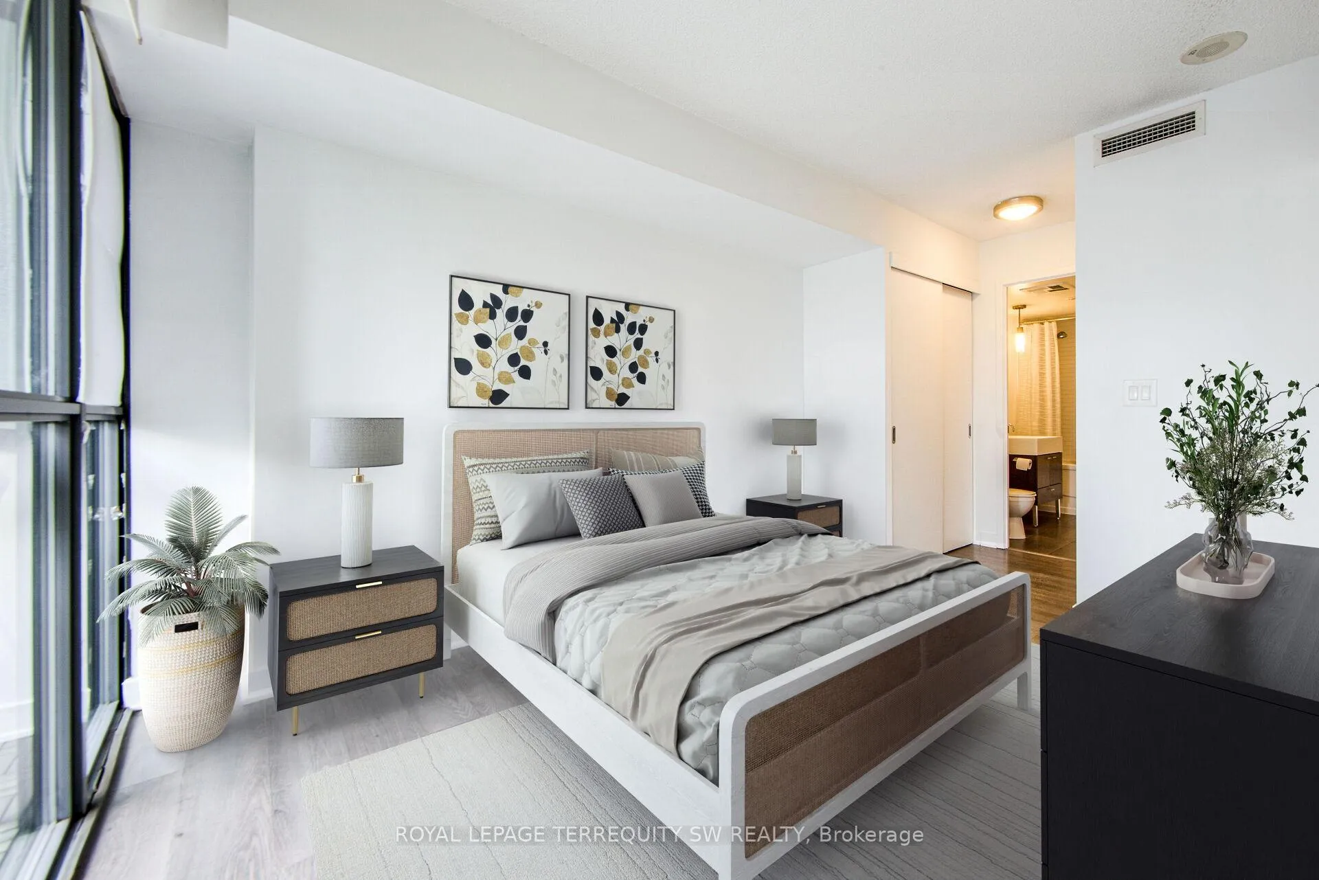 Photo 7 of Unit 505, 110 Charles Street E, Toronto, Church-Yonge Corridor — HOMEH