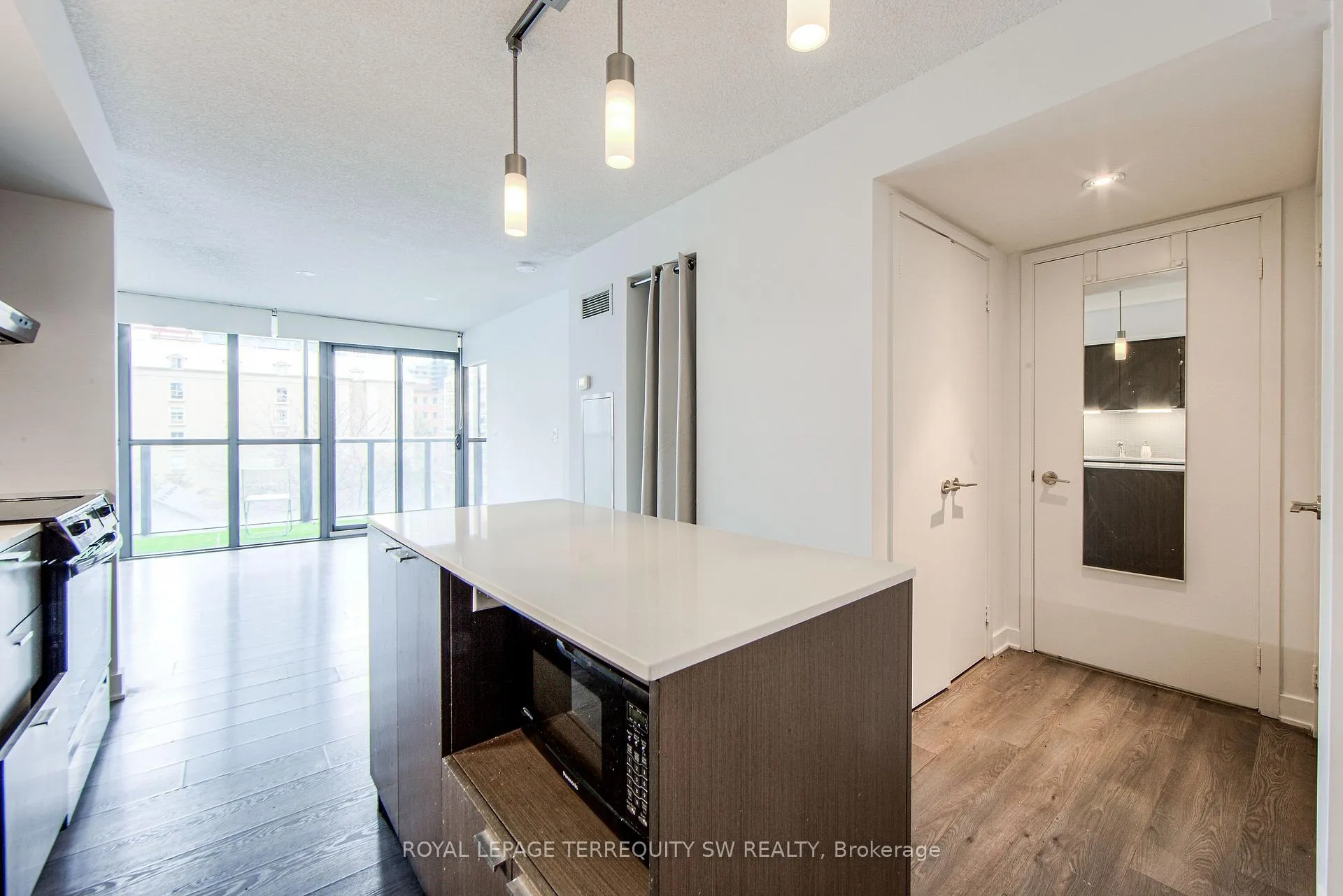 Photo 9 of Unit 505, 110 Charles Street E, Toronto, Church-Yonge Corridor — HOMEH