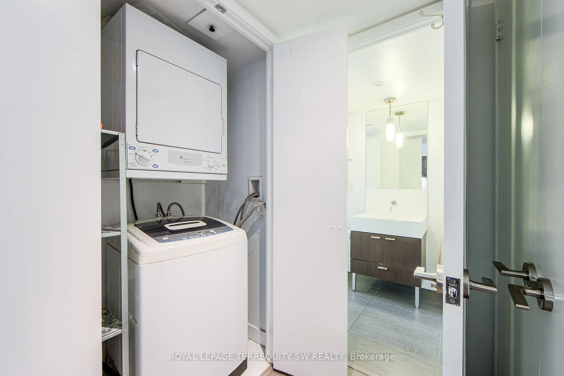 Photo 11 of Unit 505, 110 Charles Street E, Toronto, Church-Yonge Corridor — HOMEH