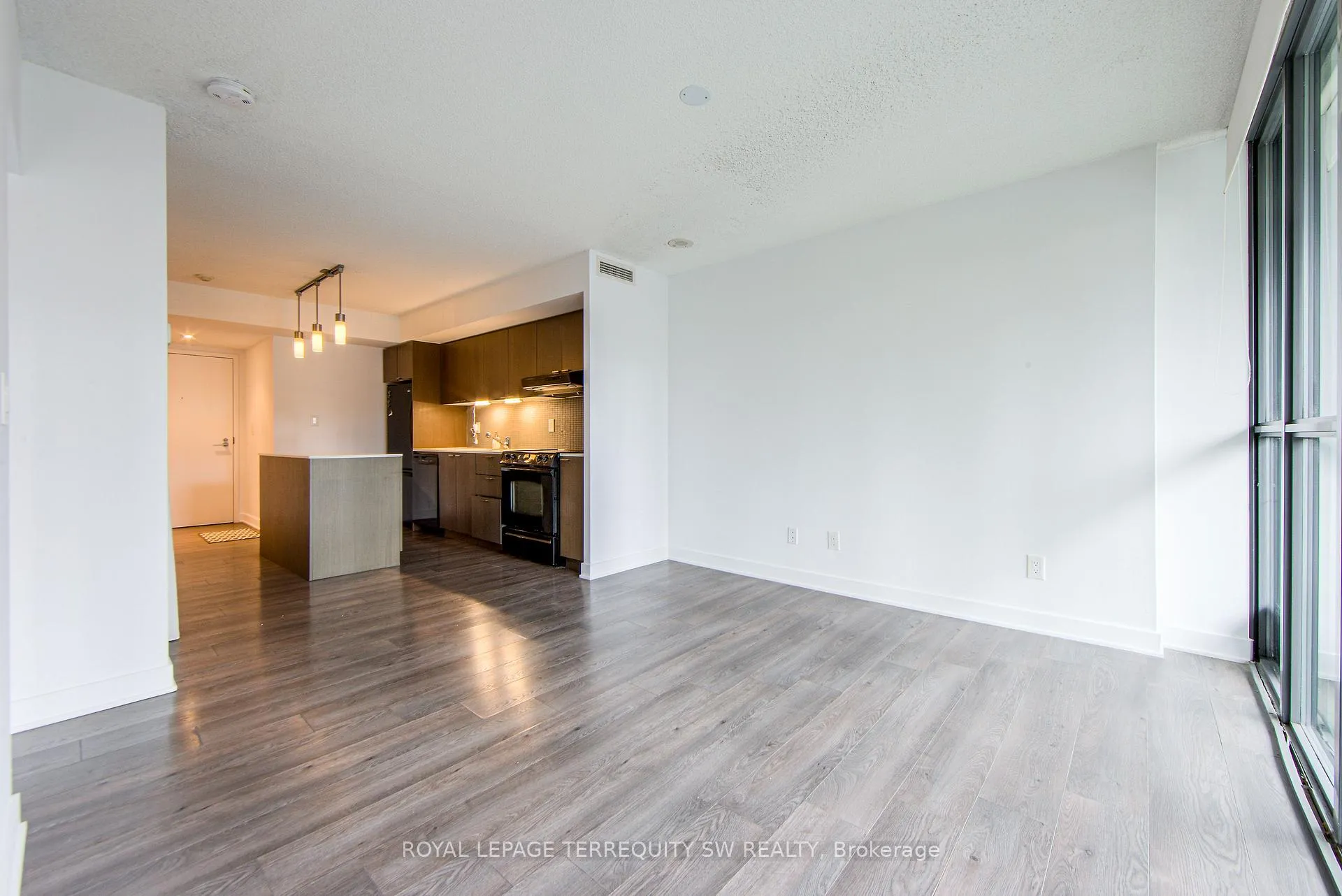 Photo 13 of Unit 505, 110 Charles Street E, Toronto, Church-Yonge Corridor — HOMEH