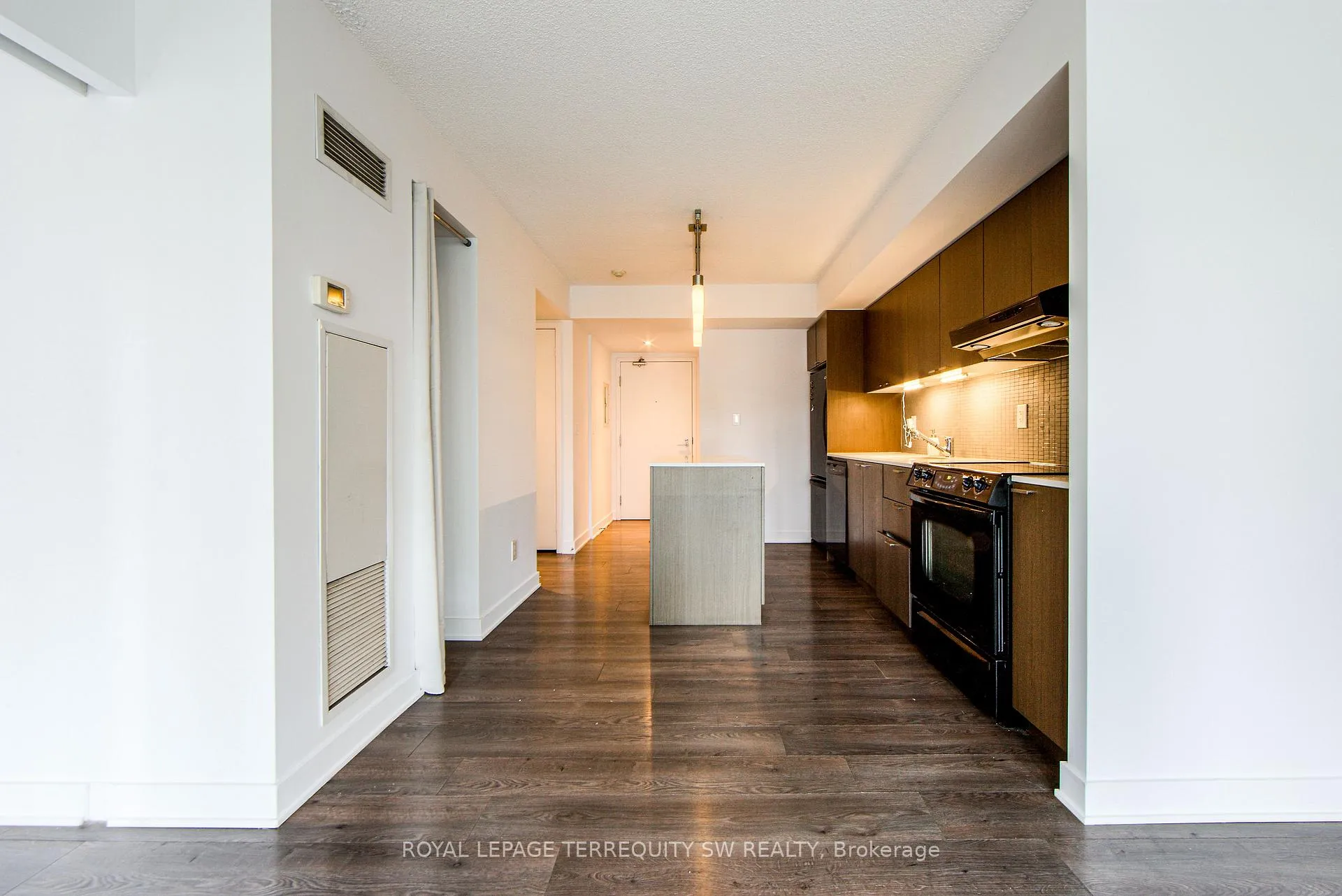 Photo 16 of Unit 505, 110 Charles Street E, Toronto, Church-Yonge Corridor — HOMEH