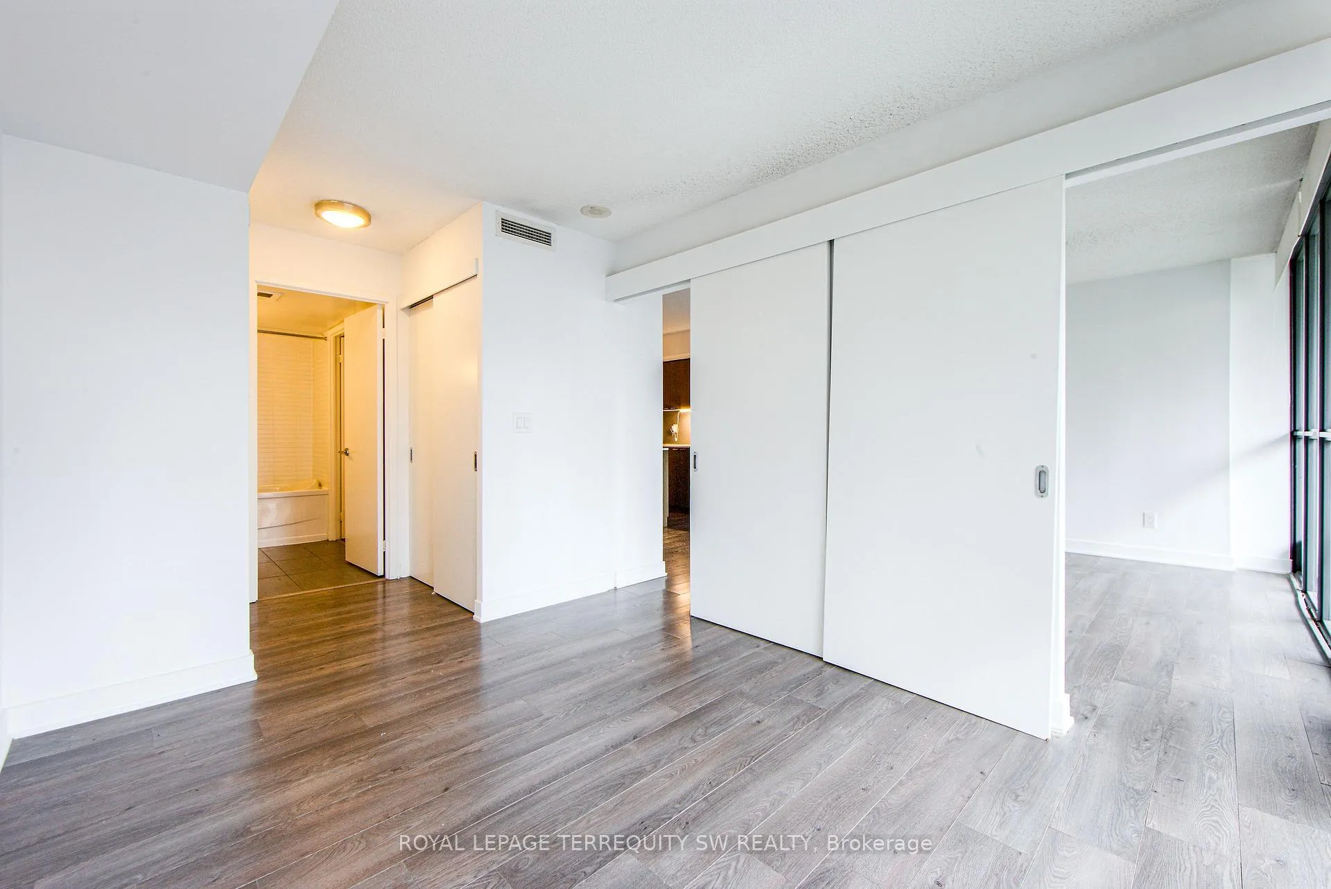 Photo 24 of Unit 505, 110 Charles Street E, Toronto, Church-Yonge Corridor — HOMEH