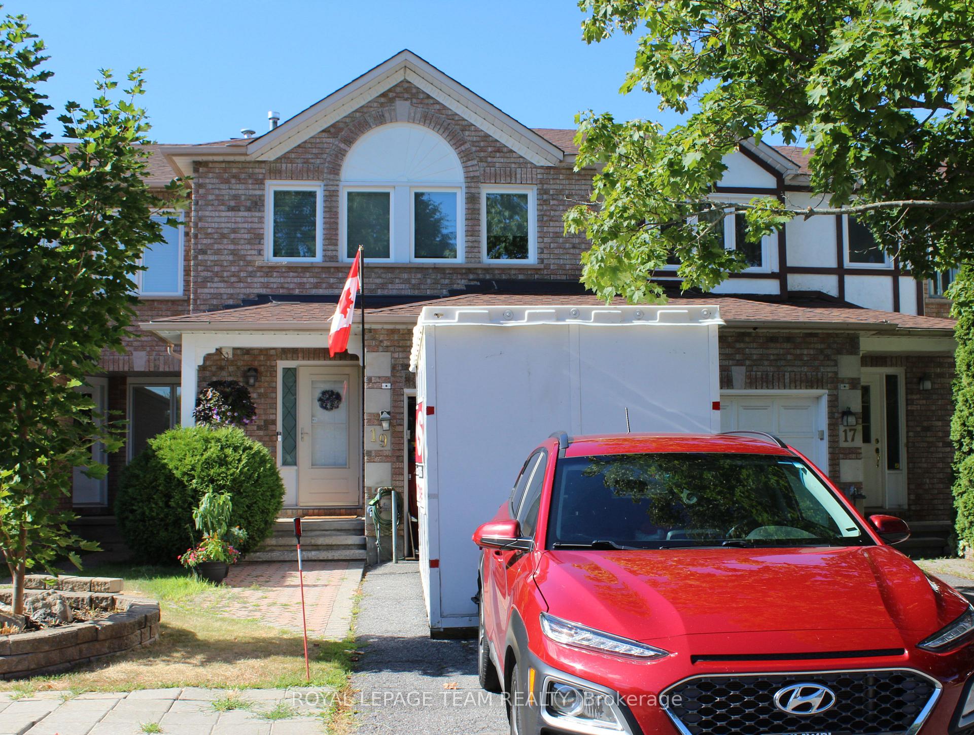 Front of 19 Locheland Crescent