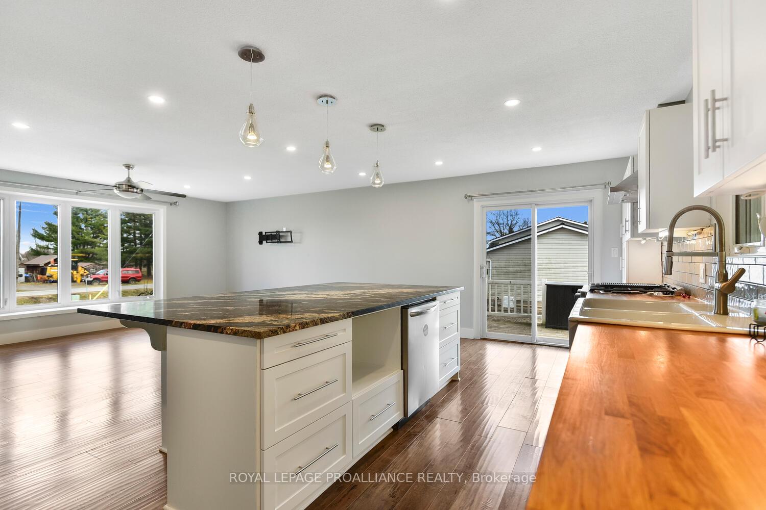 Photo 12 of 24 Frederick Street, Edwardsburgh/Cardinal, Edwardsburgh/Cardinal Twp — HOMEH