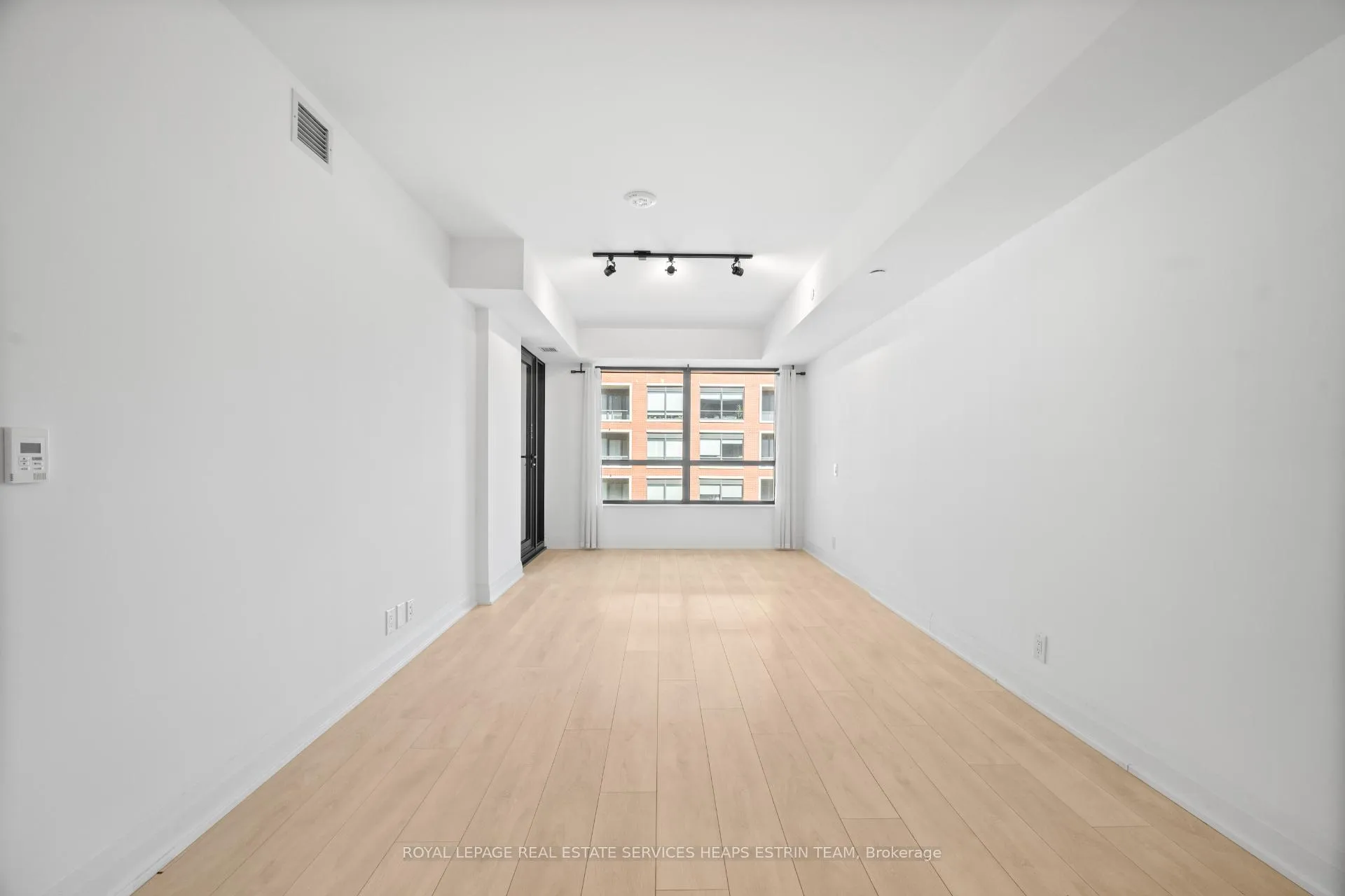 Photo 10 of Unit 504, 33 Frederick Todd Way, Toronto, Thorncliffe Park — HOMEH