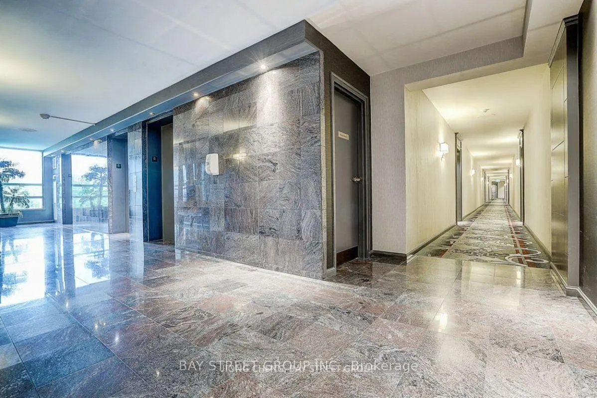 Photo 2 of Unit 824, 7905 Bayview Ave S, Markham, Aileen-Willowbrook — HOMEH