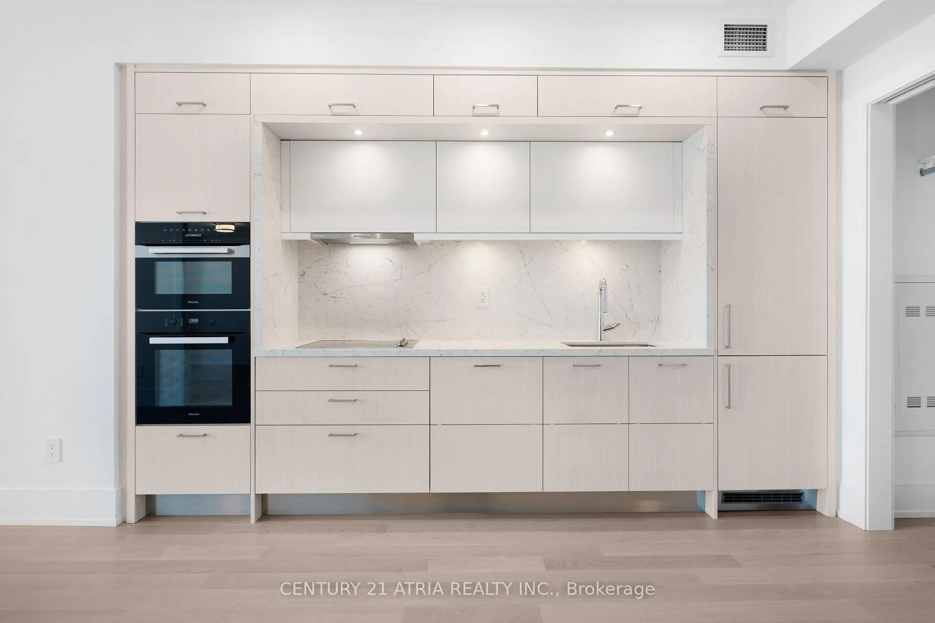 Photo 5 of Unit 429, 155 Merchants Wharf, Toronto, Waterfront Communities — HOMEH