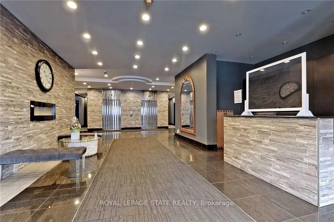Photo 7 of Unit 608, 135 James Street S, Hamilton, Corktown — HOMEH