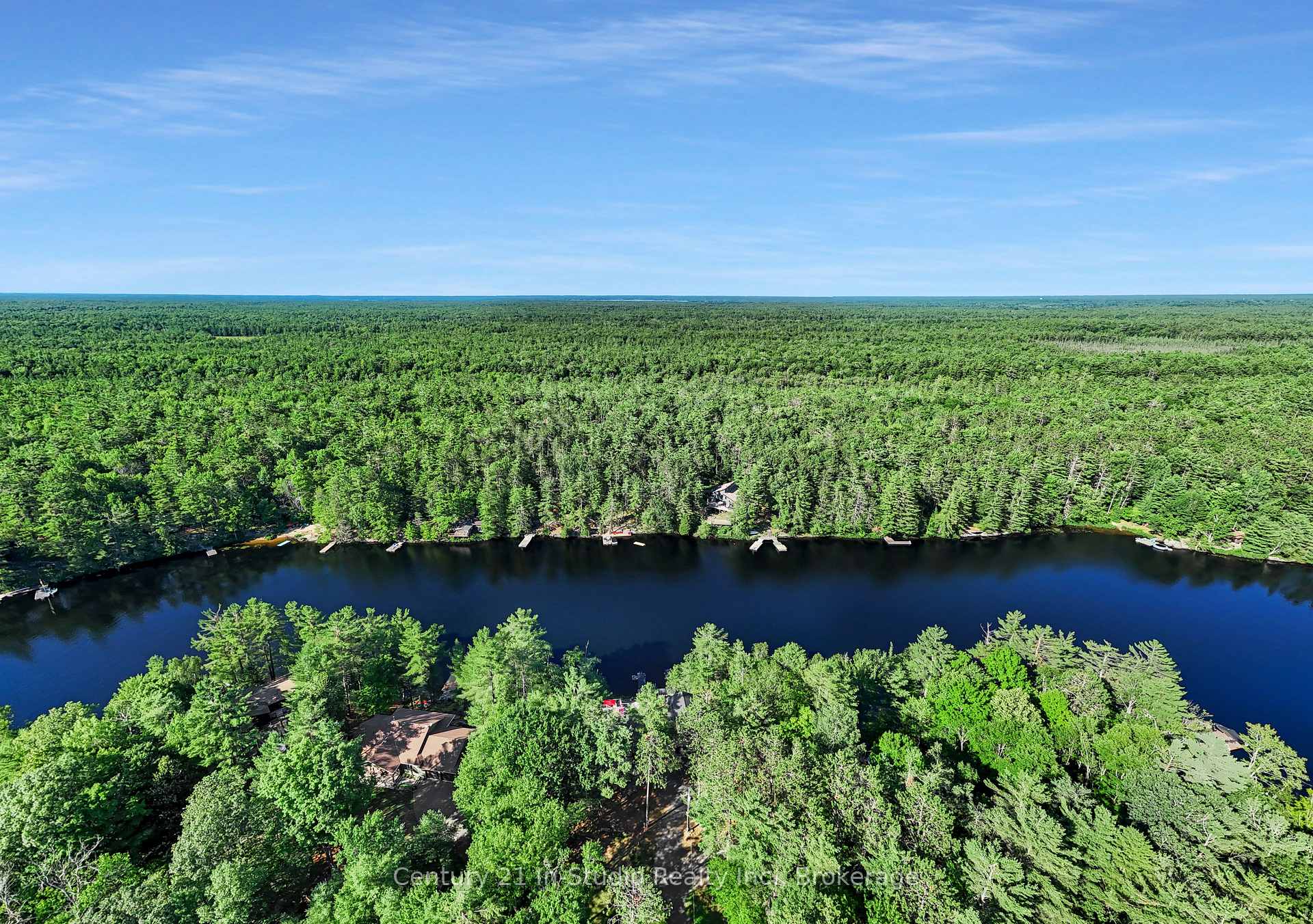 Photo 4 of 551 Peninsula Road, Gravenhurst, Wood (Gravenhurst) — HOMEH