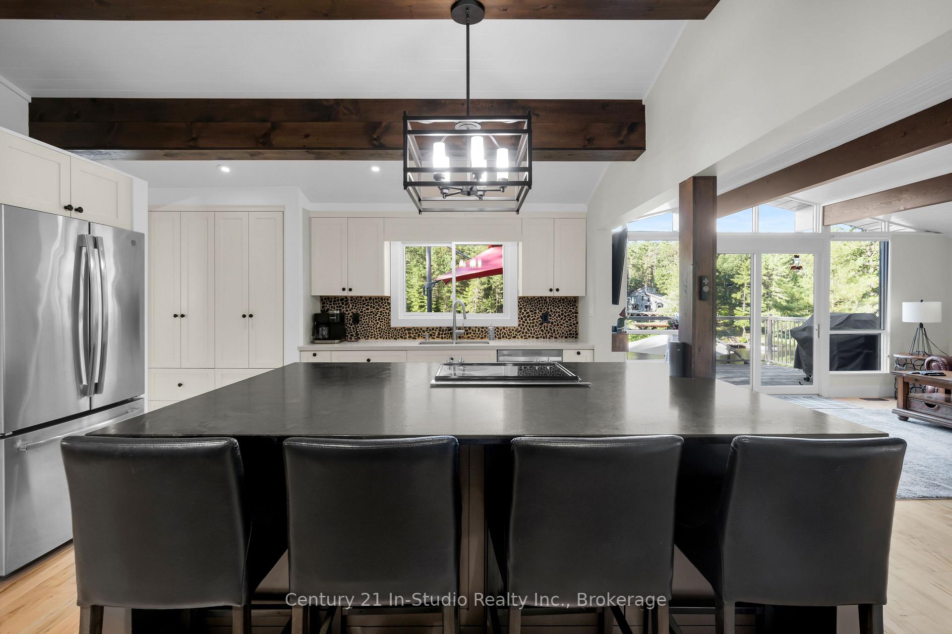 Photo 19 of 551 Peninsula Road, Gravenhurst, Wood (Gravenhurst) — HOMEH