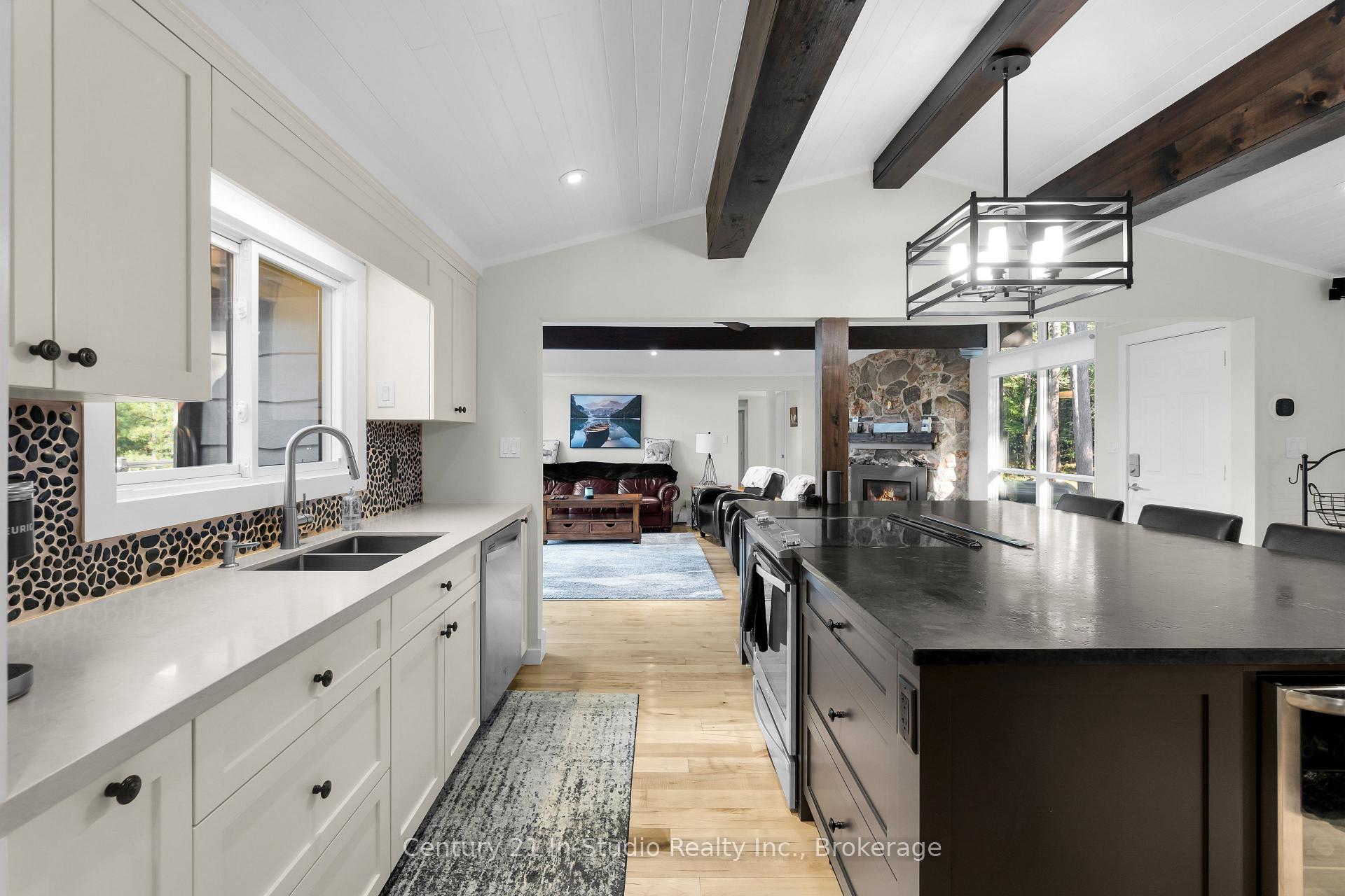 Photo 25 of 551 Peninsula Road, Gravenhurst, Wood (Gravenhurst) — HOMEH