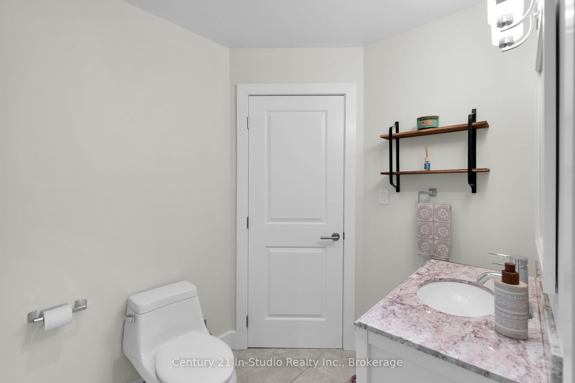 Photo 41 of 551 Peninsula Road, Gravenhurst, Wood (Gravenhurst) — HOMEH