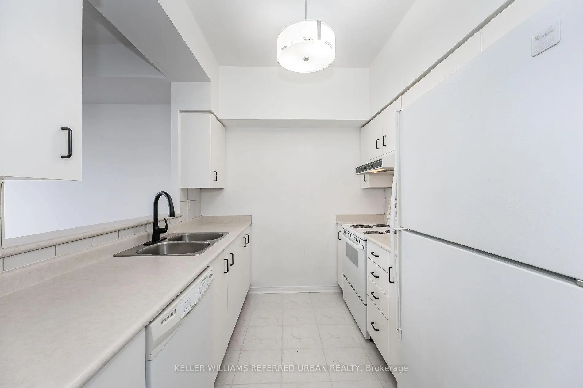 Photo 8 of Unit Ph 05, 70 Mill Street, Toronto, Waterfront Communities — HOMEH