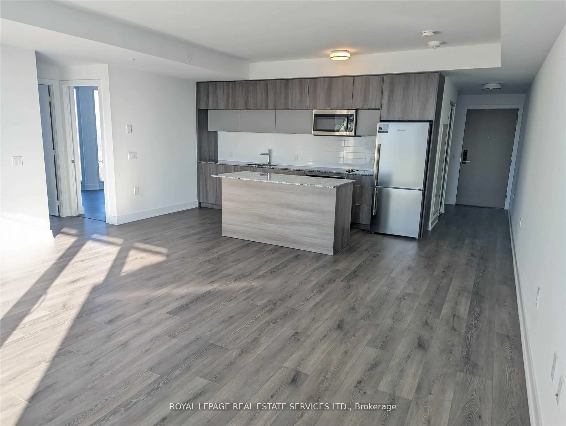 Photo 2 of Unit 3302, 575 Bloor Street E, Toronto, North St. James Town — HOMEH