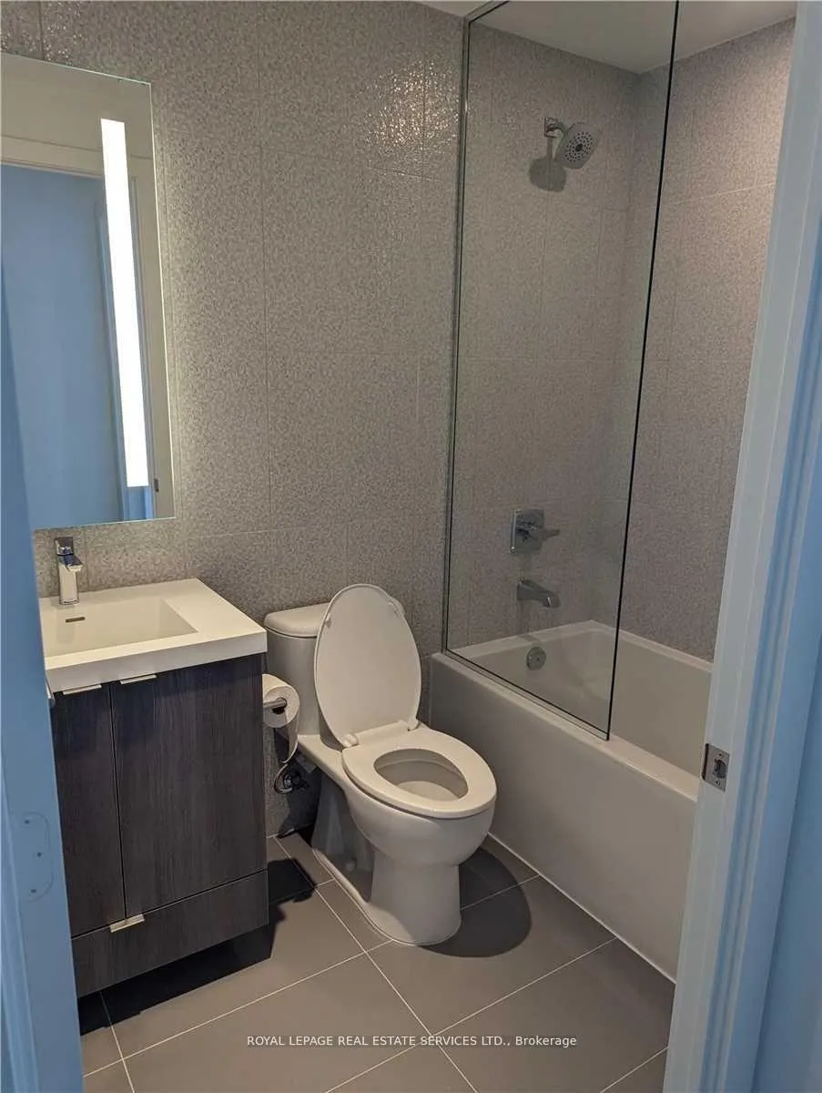 Photo 9 of Unit 3302, 575 Bloor Street E, Toronto, North St. James Town — HOMEH
