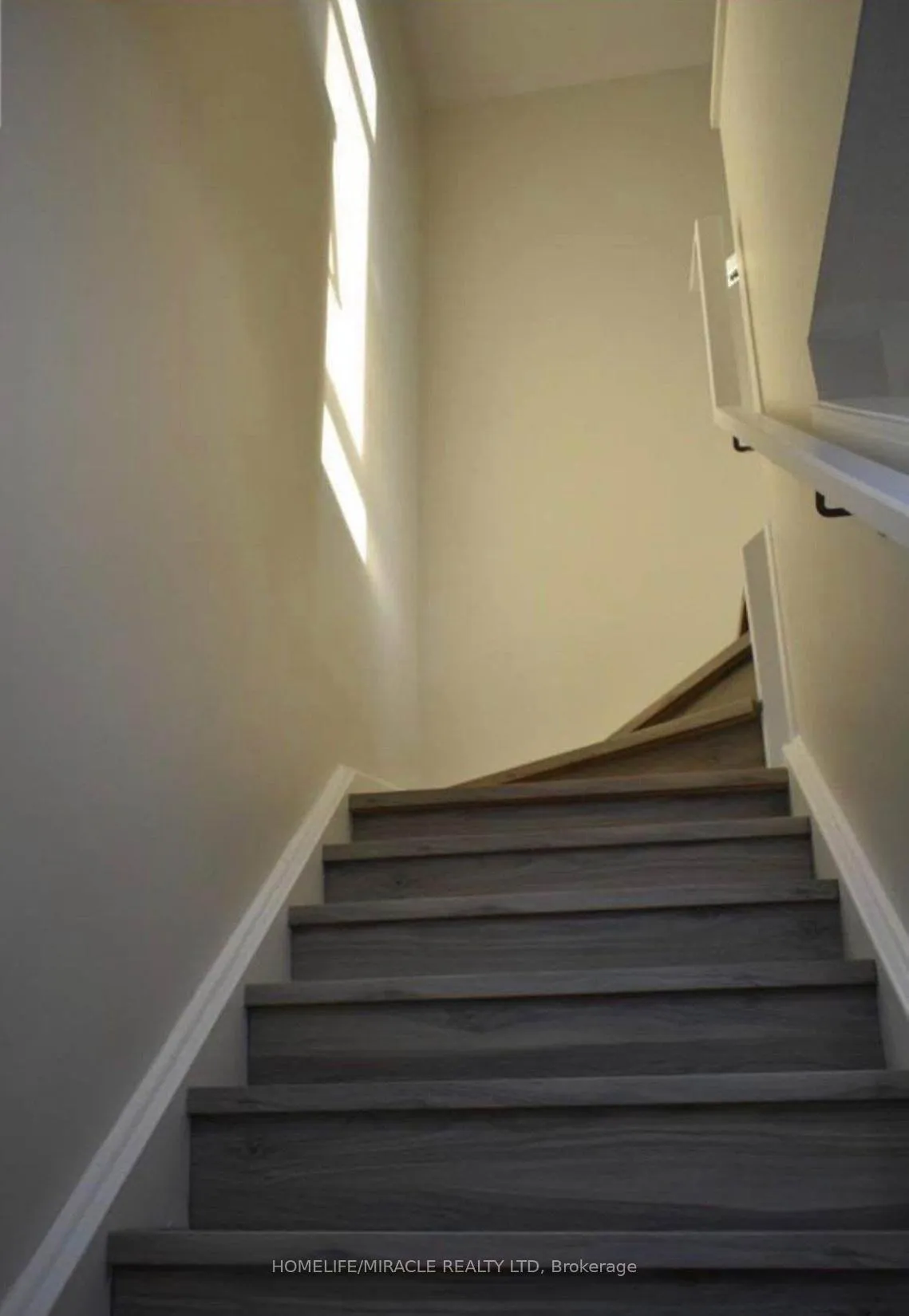 Photo 6 of Unit 40, 100 Dufay Road, Brampton, Northwest Brampton — HOMEH
