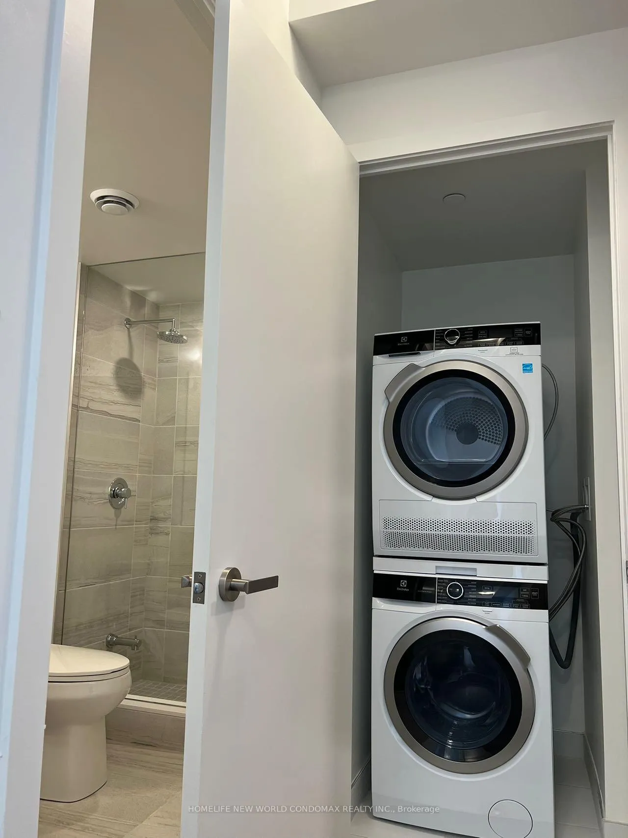 Photo 9 of Unit 6307, 138 Downes Street E, Toronto, Waterfront Communities — HOMEH