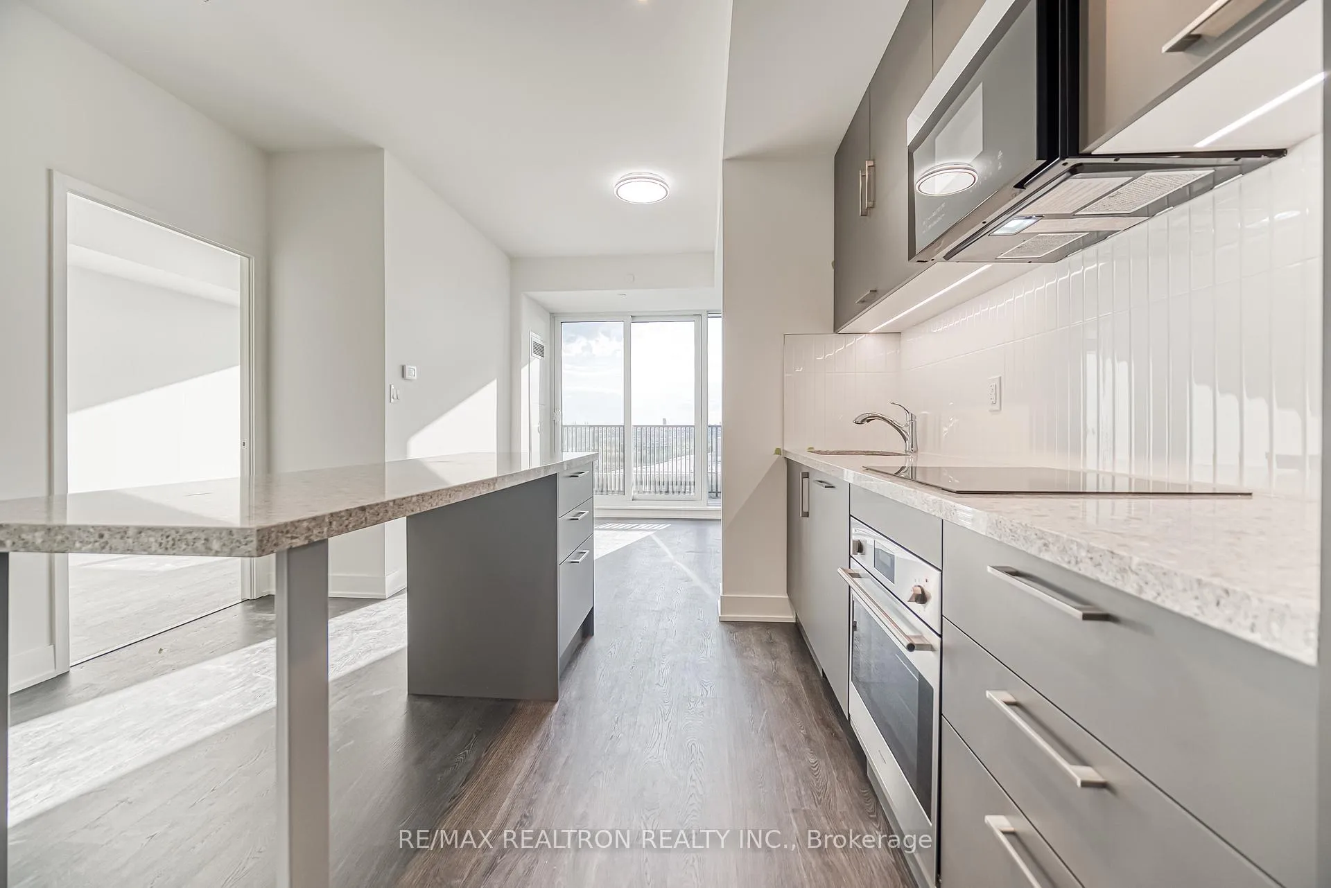 Photo 7 of Unit 1914, 56 Andre De Grasse Street, Markham, Unionville — HOMEH