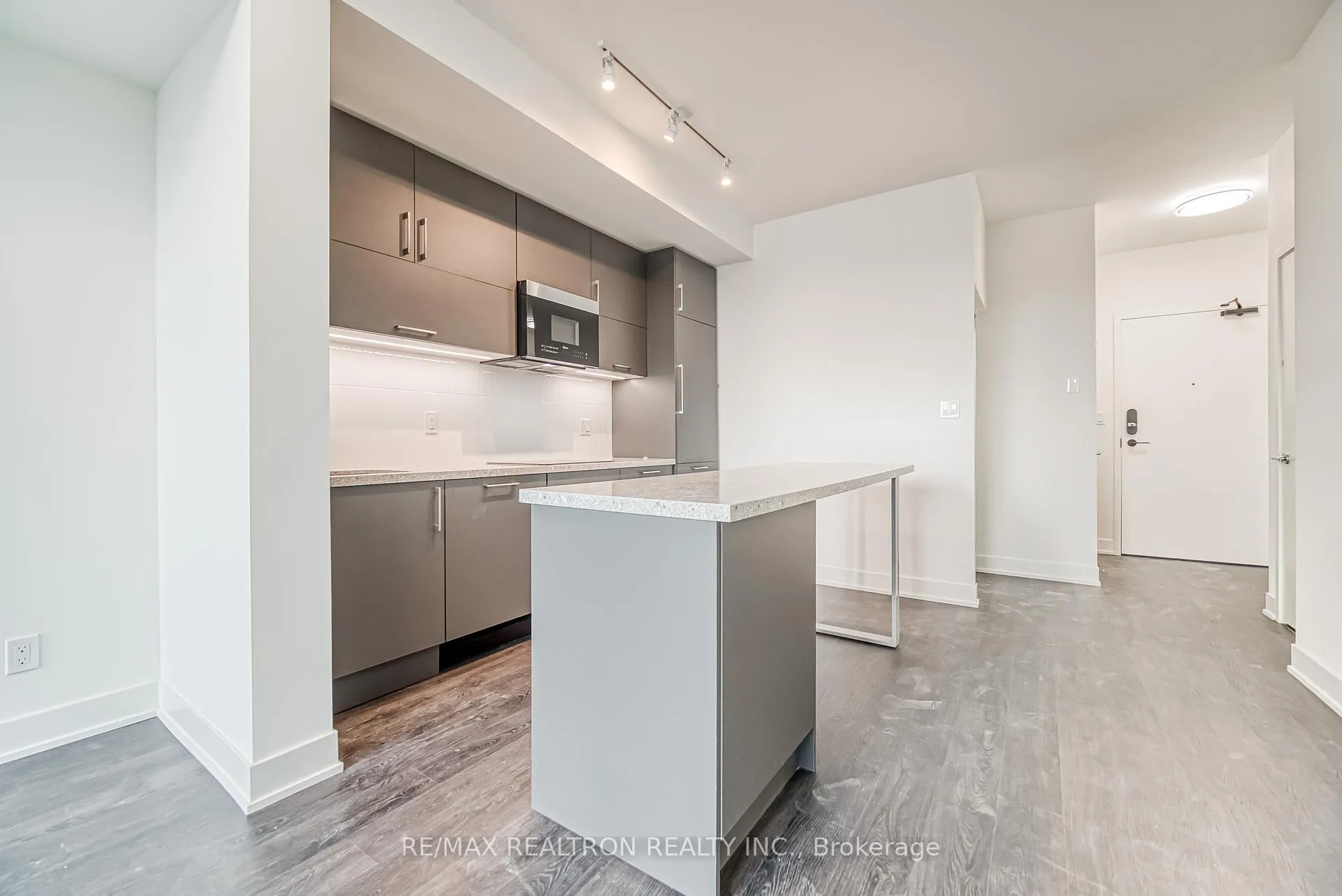 Photo 8 of Unit 1914, 56 Andre De Grasse Street, Markham, Unionville — HOMEH