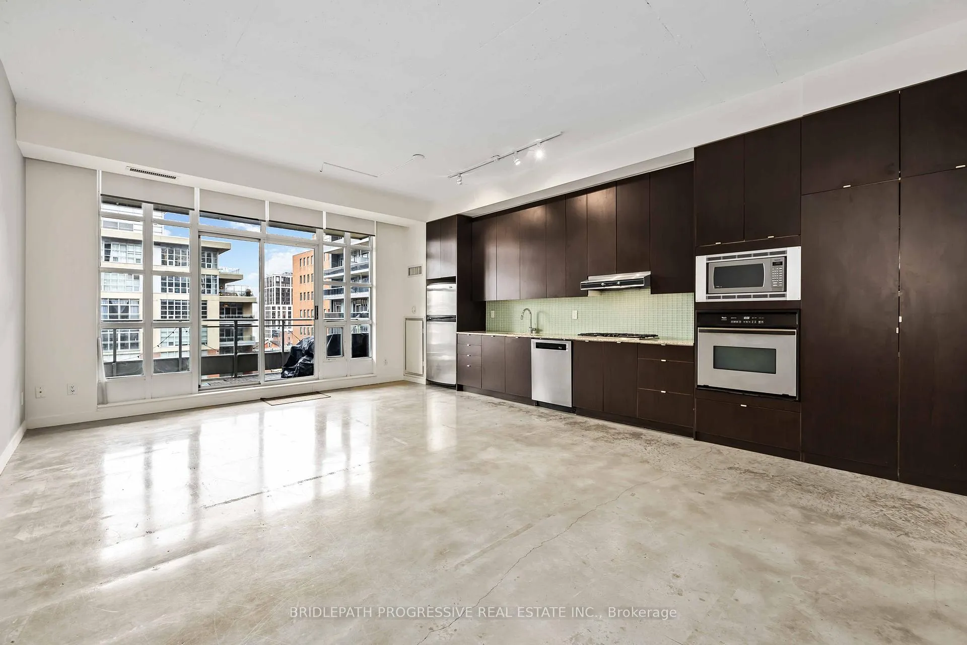 Photo 3 of Unit 707, 23 Brant Street, Toronto, Waterfront Communities — HOMEH