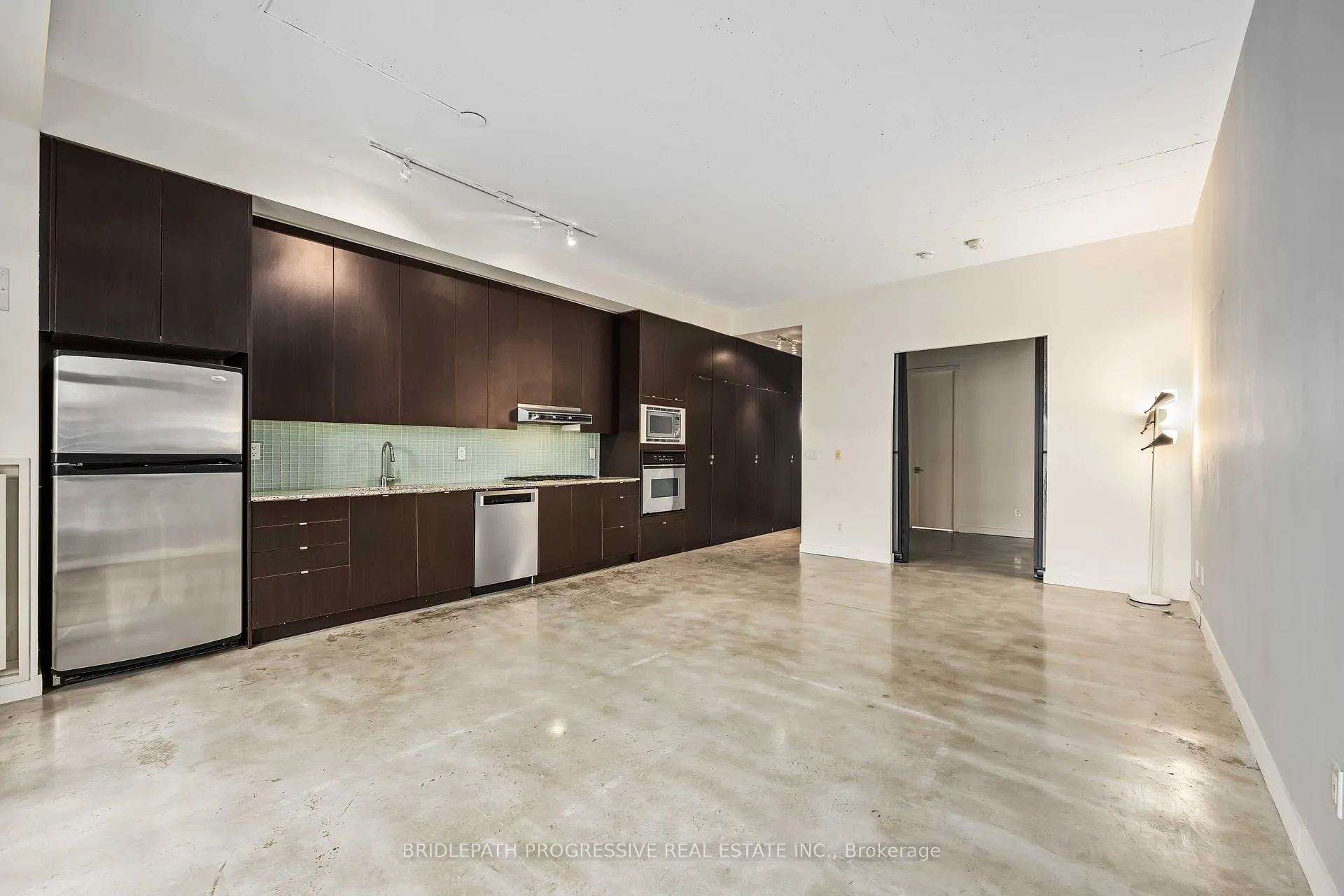 Photo 5 of Unit 707, 23 Brant Street, Toronto, Waterfront Communities — HOMEH